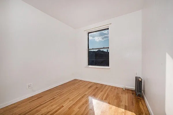 Rented by Living New York | media 13