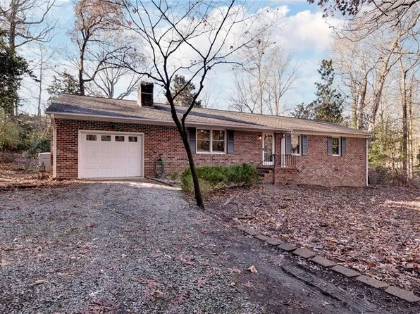 122 Duer Dr, Williamsburg, VA 23188