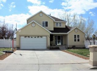 950 Canterbury Dr, Logan, UT 84321