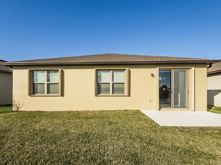 1880 Cayman Cove Cir — Photo 16