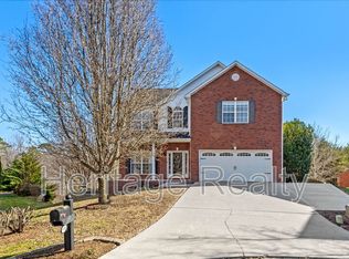 9900 Misty Grove Ln, Knoxville, TN 37922