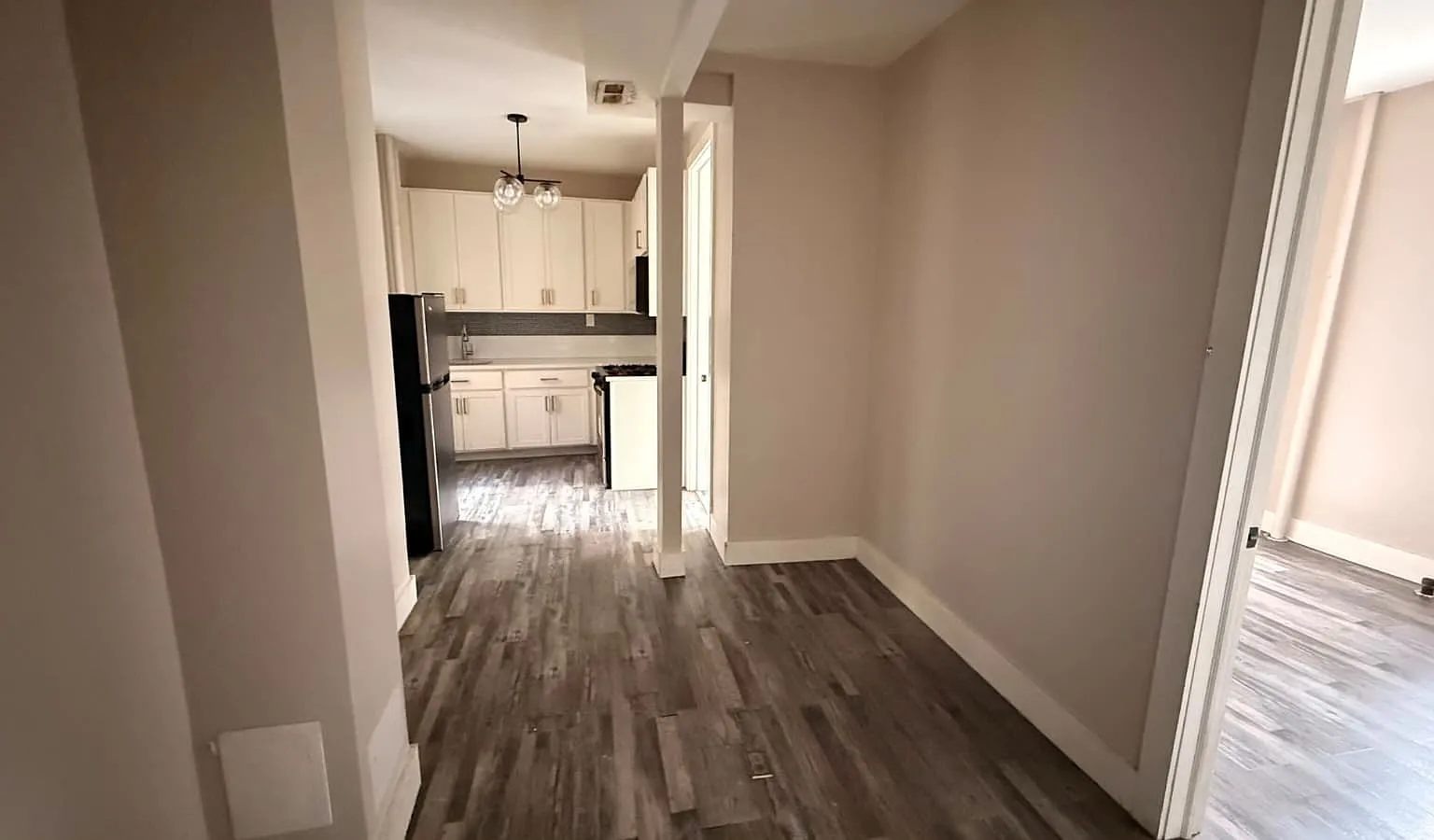 105 N Grove St — Photo 4
