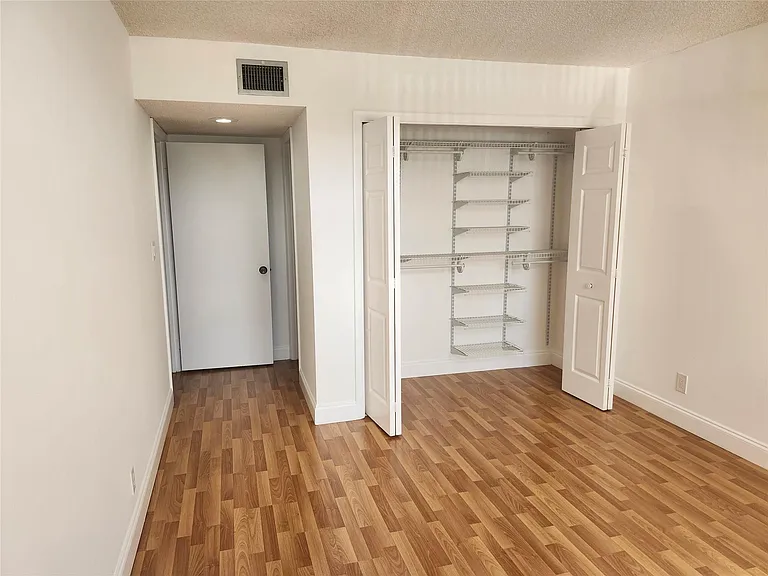 16251 Golf Club Rd #212 — Photo 11