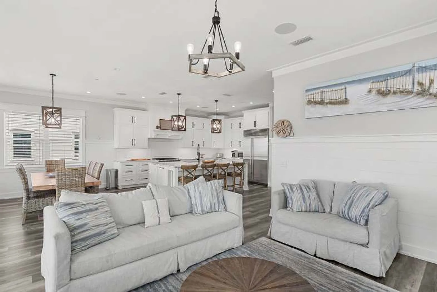6 bed, 6.0 bath, 4380 sqft, $29,091 — Photo 2