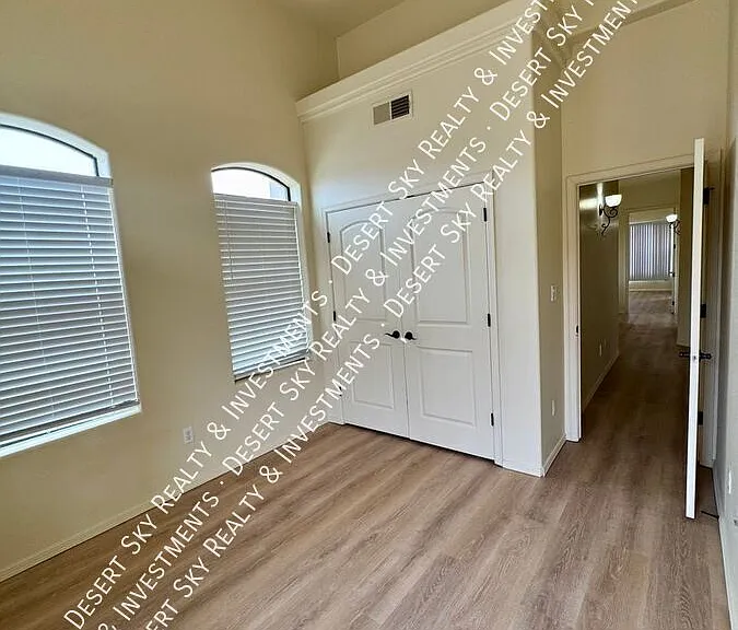 4334 Capistrano Ave — Photo 39