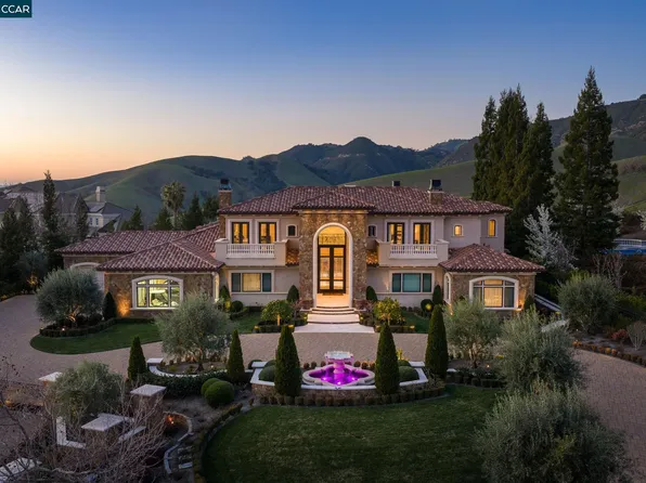 940 Eagle Ridge Dr, Danville, CA 94506