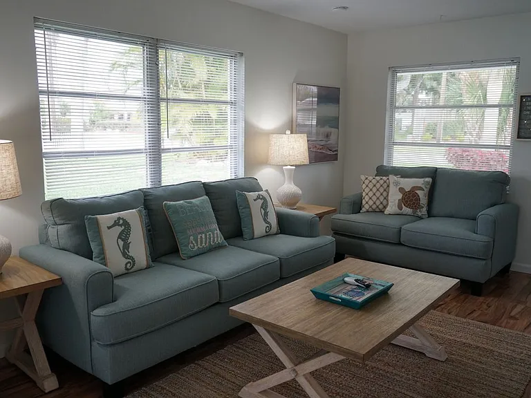 1877 Southpointe Dr — Photo 7