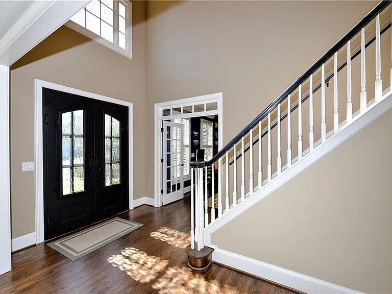 265 Windsor Gate Cv — Photo 4