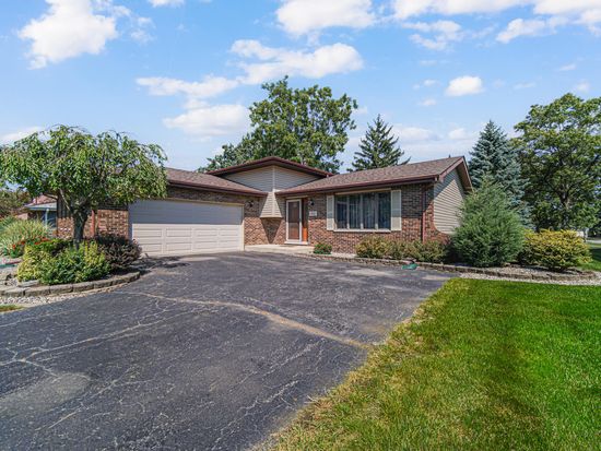 1510 Shady Ln, Schererville, IN 46375