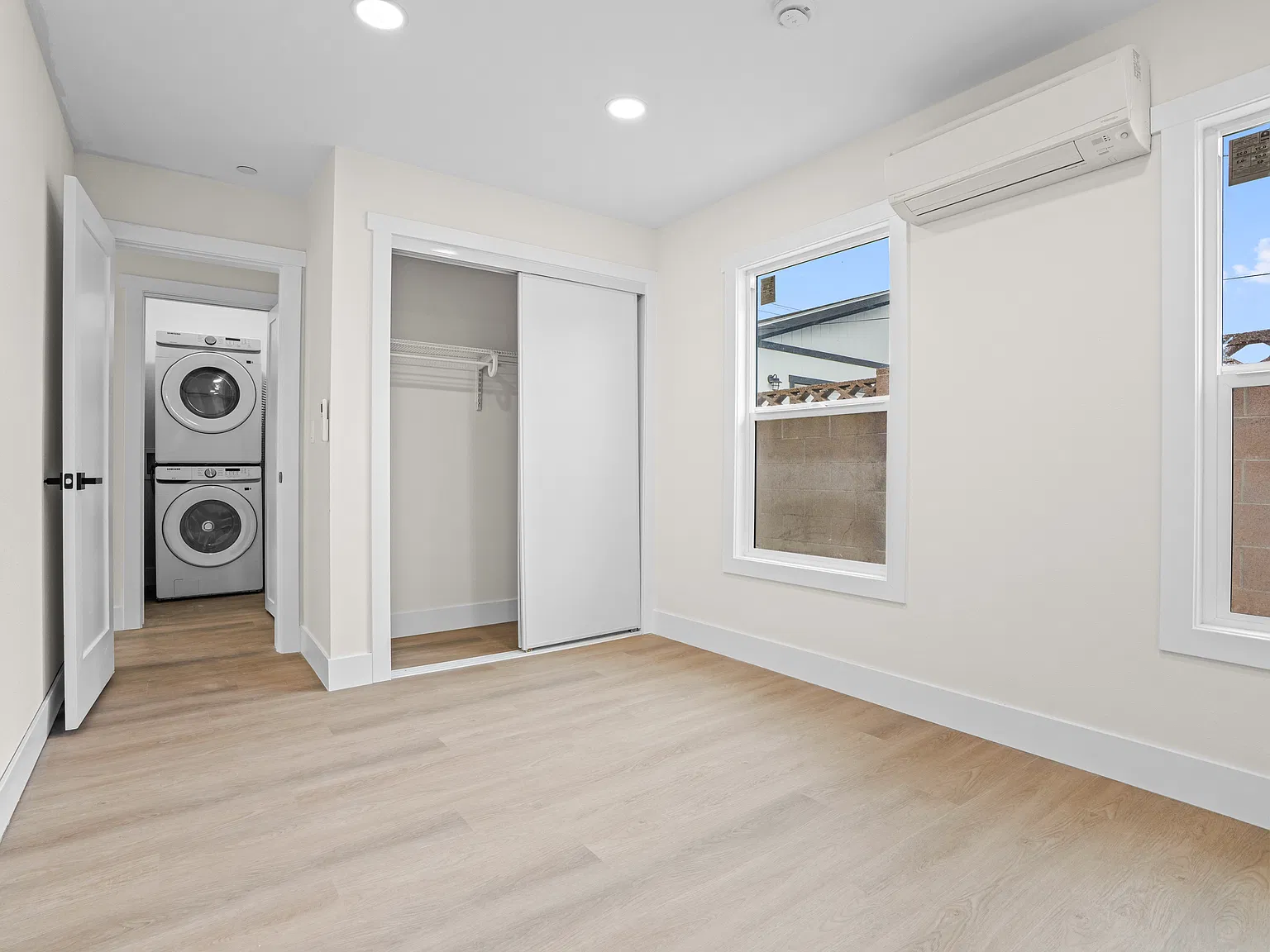 3 bed, 1000 sqft, $3,900 — Photo 3