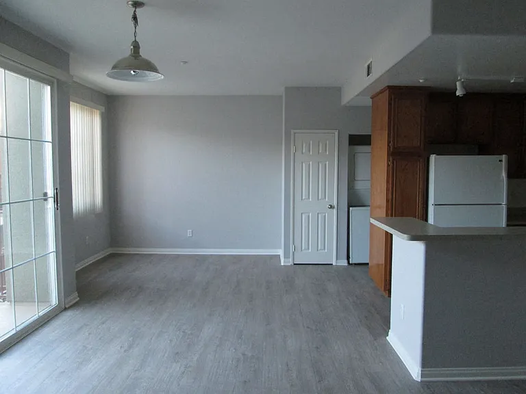 10133 Tabor St — Photo 13