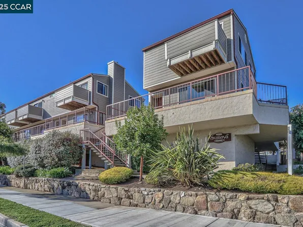 402 Watson St APT 5, Monterey, CA 93940