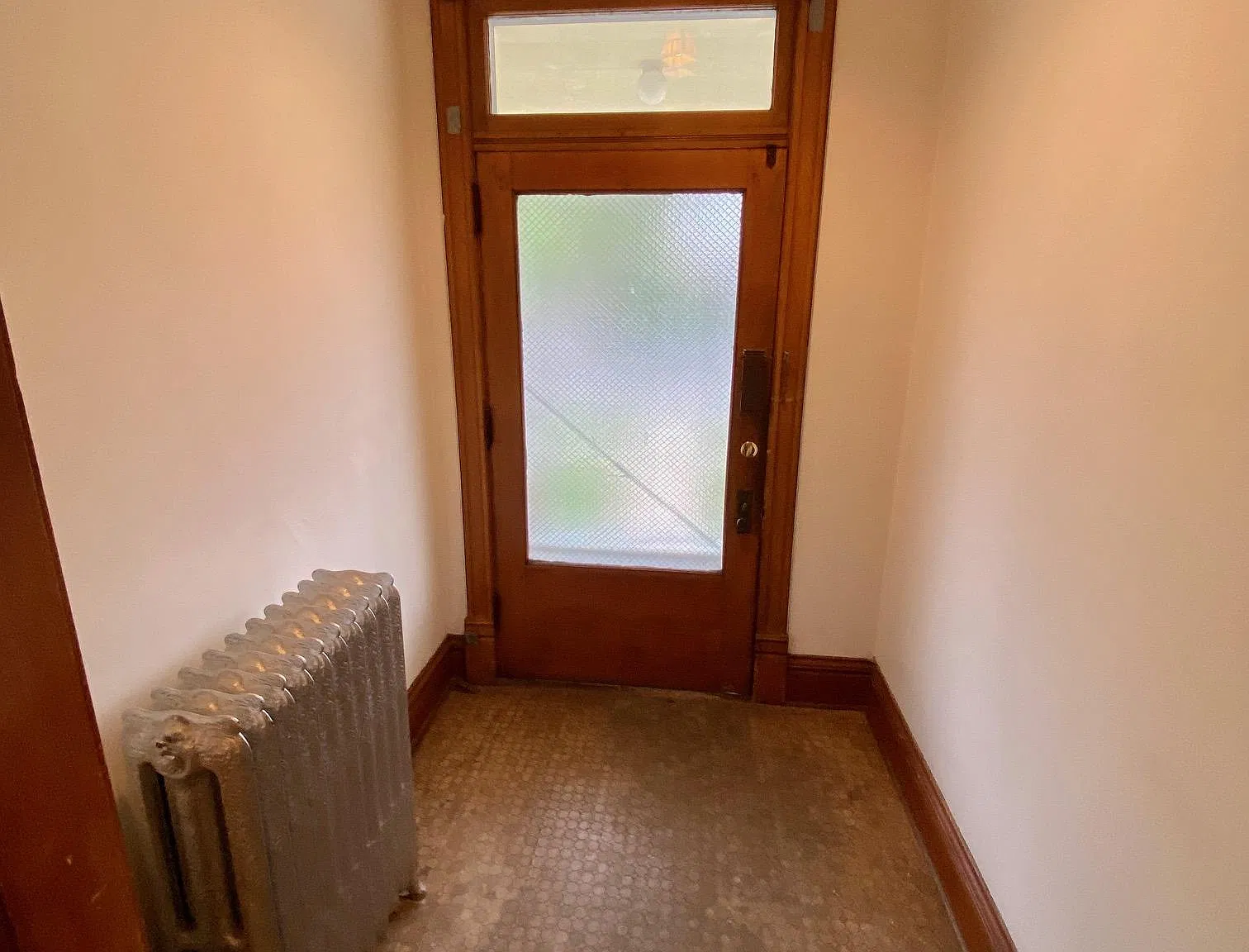 2 bed, $1,000 — Photo 3