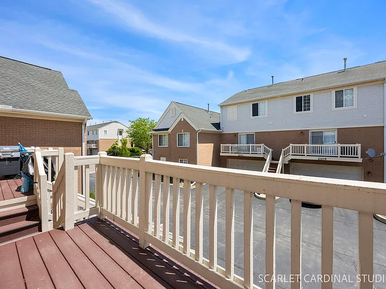 2125 W Concord Ln #2125 — Photo 11