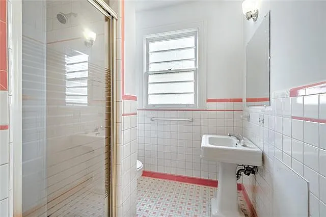 1625 Jefferson Ave — Photo 11