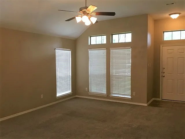 2411 Morgan Ridge Ln — Photo 6