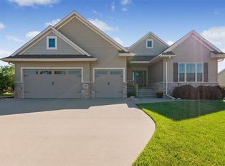 4903 Hay Field Ct SW, Cedar Rapids, IA 52404