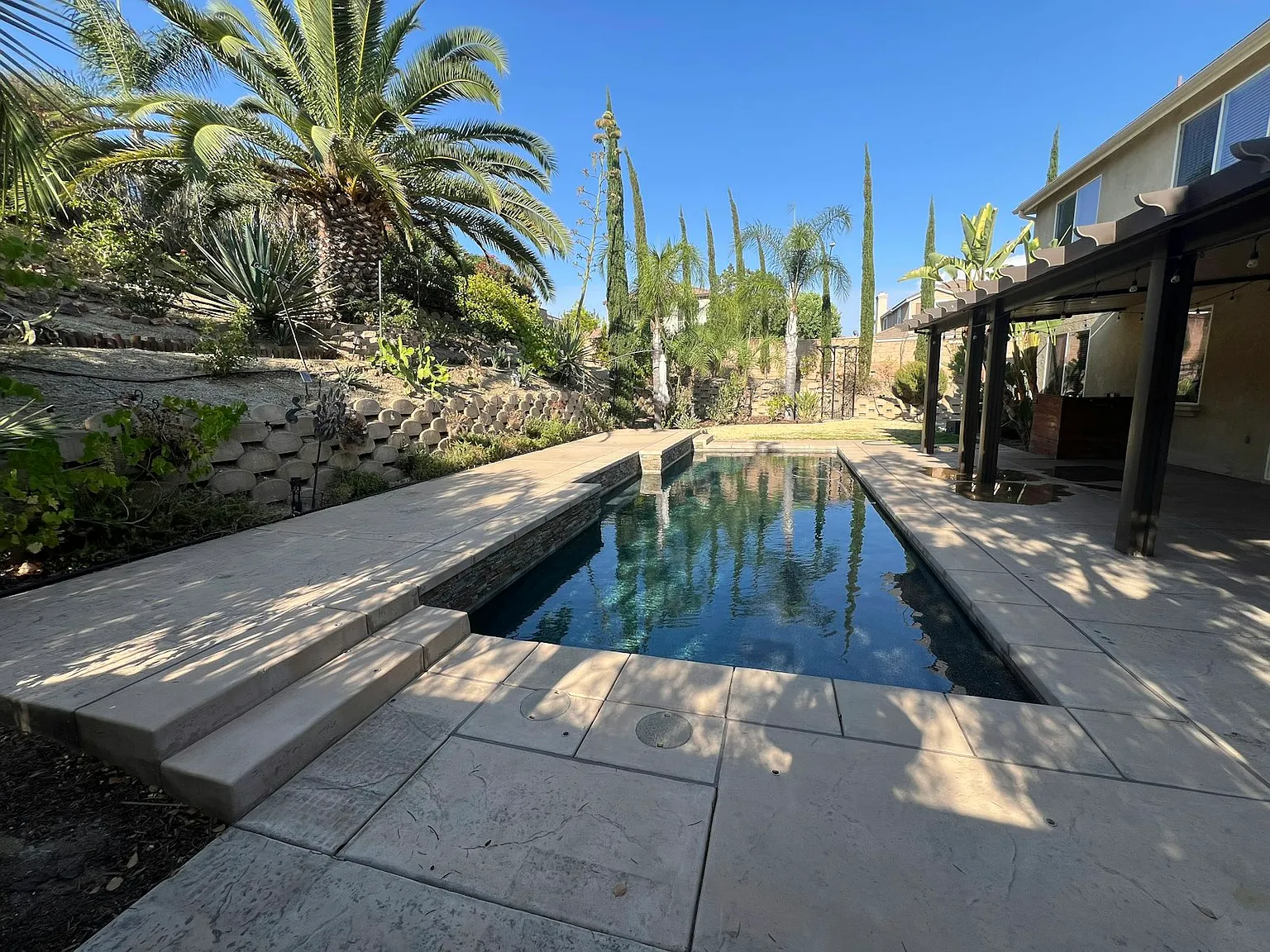 23990 Hollingsworth Dr — Photo 2