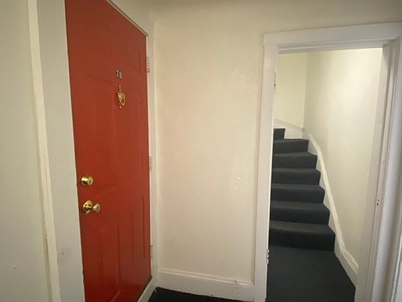 4th image of 7 Lothian Rd #B