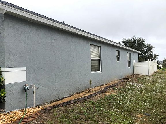 3rd image of 949 Lake Charles Dr