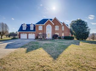 100 Barefoot Landing Dr, Blountville, TN 37617