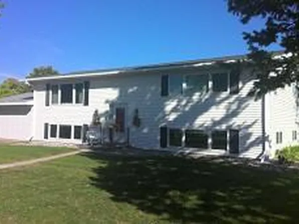 202 W Main St, Battle Lake, MN 56515