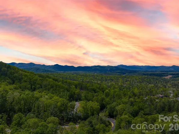 693 House Ln #905, Asheville, NC 28806