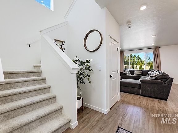 3rd image of 4469 S Colditz Way
