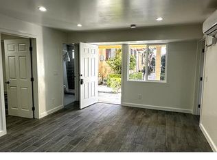 957 W 45th St #4-959-3, Los Angeles, CA 90037