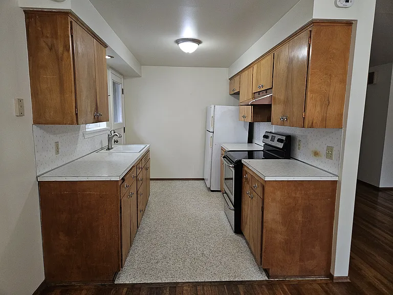 817 NW Market St — Photo 21
