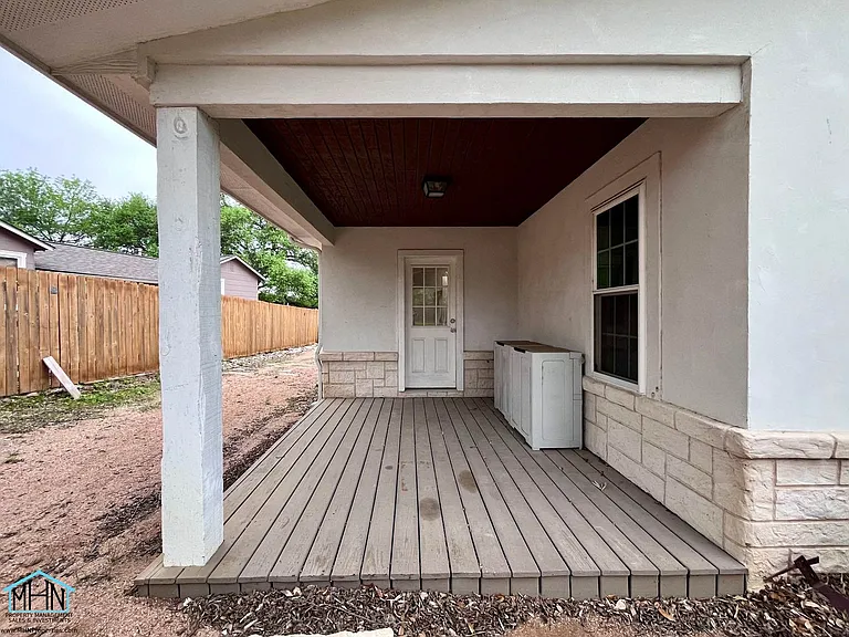 810 Elizabeth Rd — Photo 30