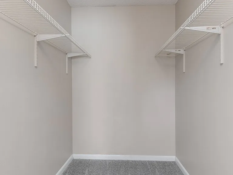 Northwoods Apartments — Photo 8
