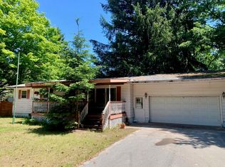 2648 N Lakeshore Dr, Ludington, MI 49431