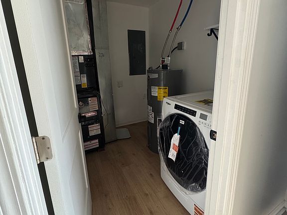 5th image of 2681 Buchanan St #1
