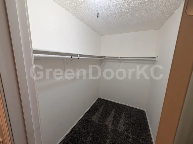 16520 W 141st St — Photo 14