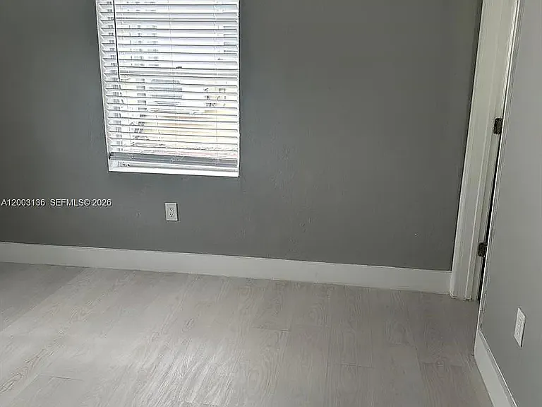 Anchor Bay Apartments — Photo 28