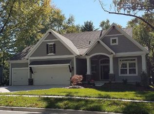 7144 Cherokee Dr, Prairie Village, KS 66208