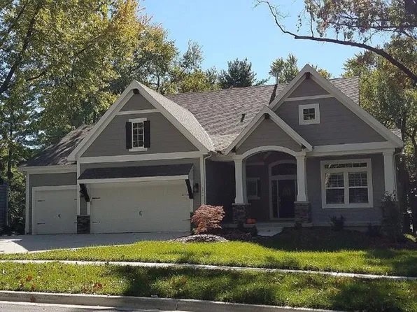 7144 Cherokee Dr, Prairie Village, KS 66208