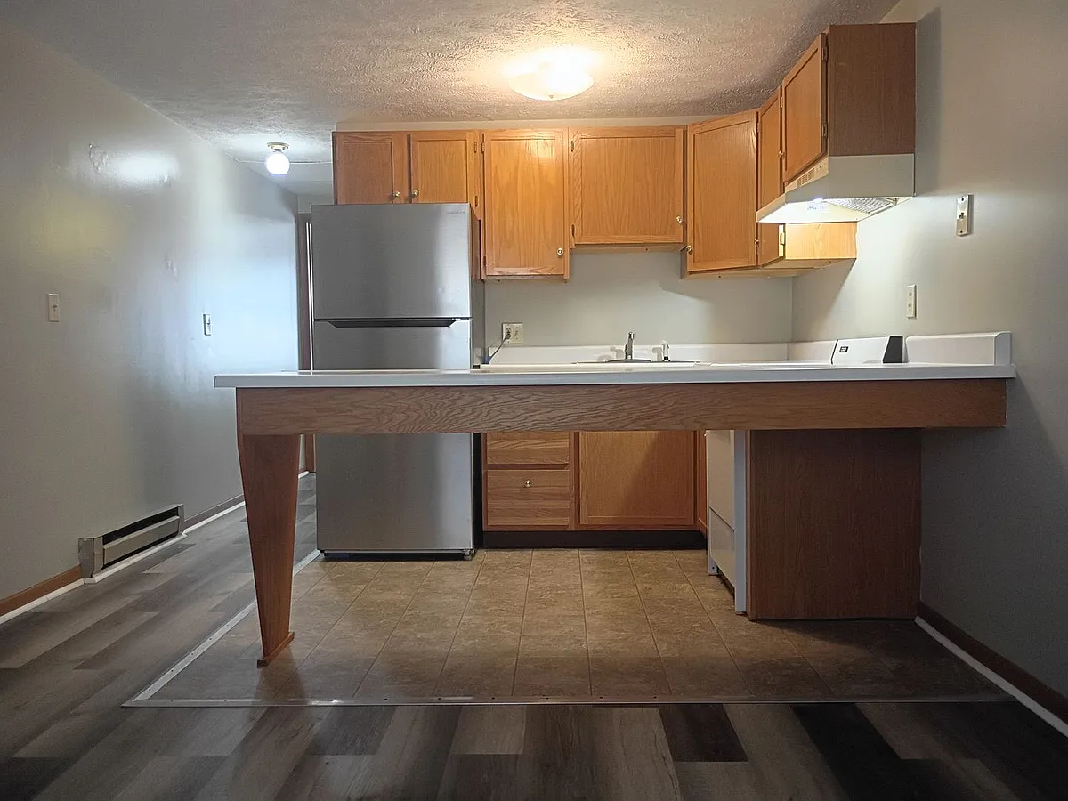 Building Photo - 408 S Walnut St #2