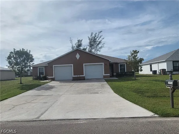 1914 SW 15th Pl, Cape Coral, FL 33991