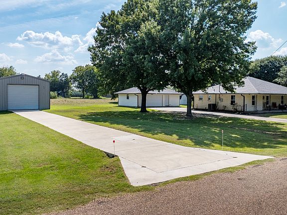 4th image of 302 Santa Rosa Ranch Rd #R