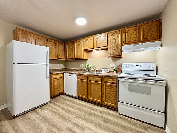 2nd image of 12 Capitol View Ter APT 7