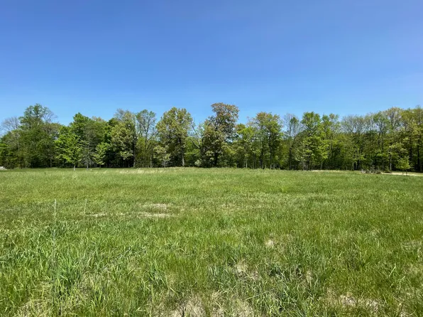 6874 Golden View Dr SE #5, Grand Rapids, MI 49546