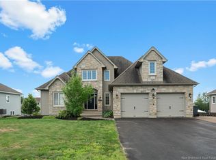 415 Grande Vallee St, Dieppe, NB E1A 8S1