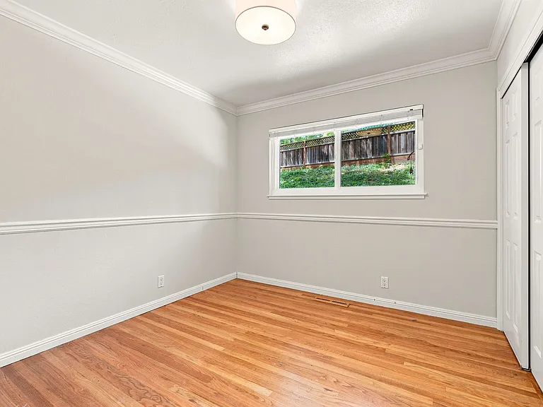 930 Sousa Dr — Photo 30