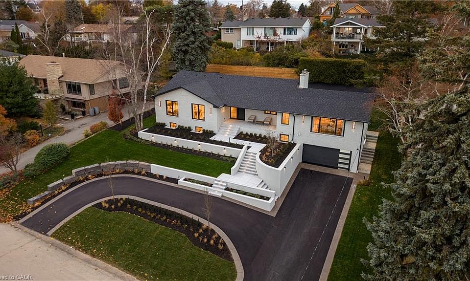 1st image of 841 Danforth Pl