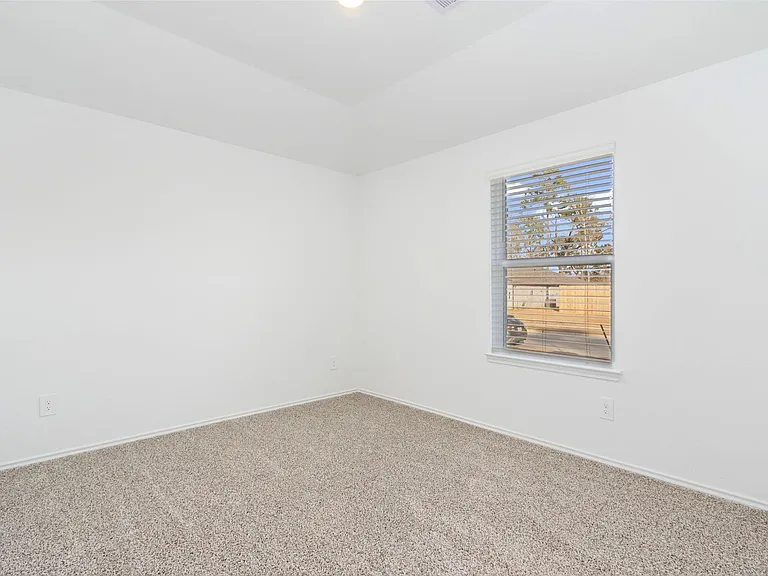 507 Cicero Ln — Photo 11