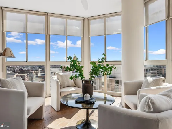 2151 Jamieson Ave Unit 2109, Alexandria, VA 22314