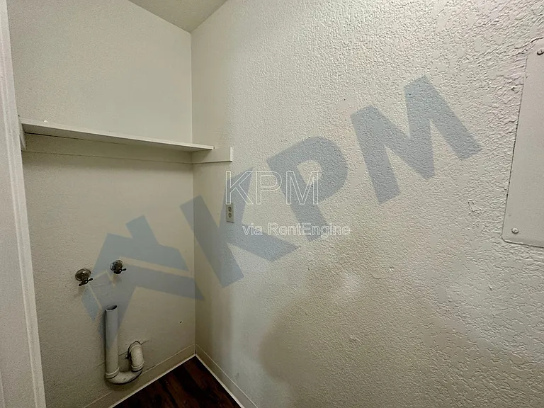 7203 Kelley Dr — Photo 11