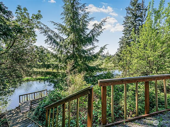 5th image of 1819 Lake Drive